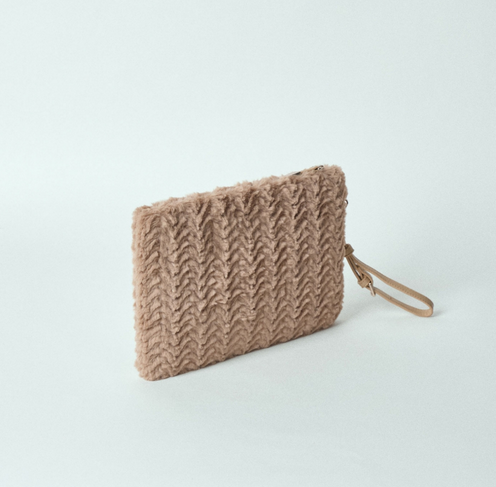 Pochette GAELLE PARIS con ecopelliccia GBADP4770
