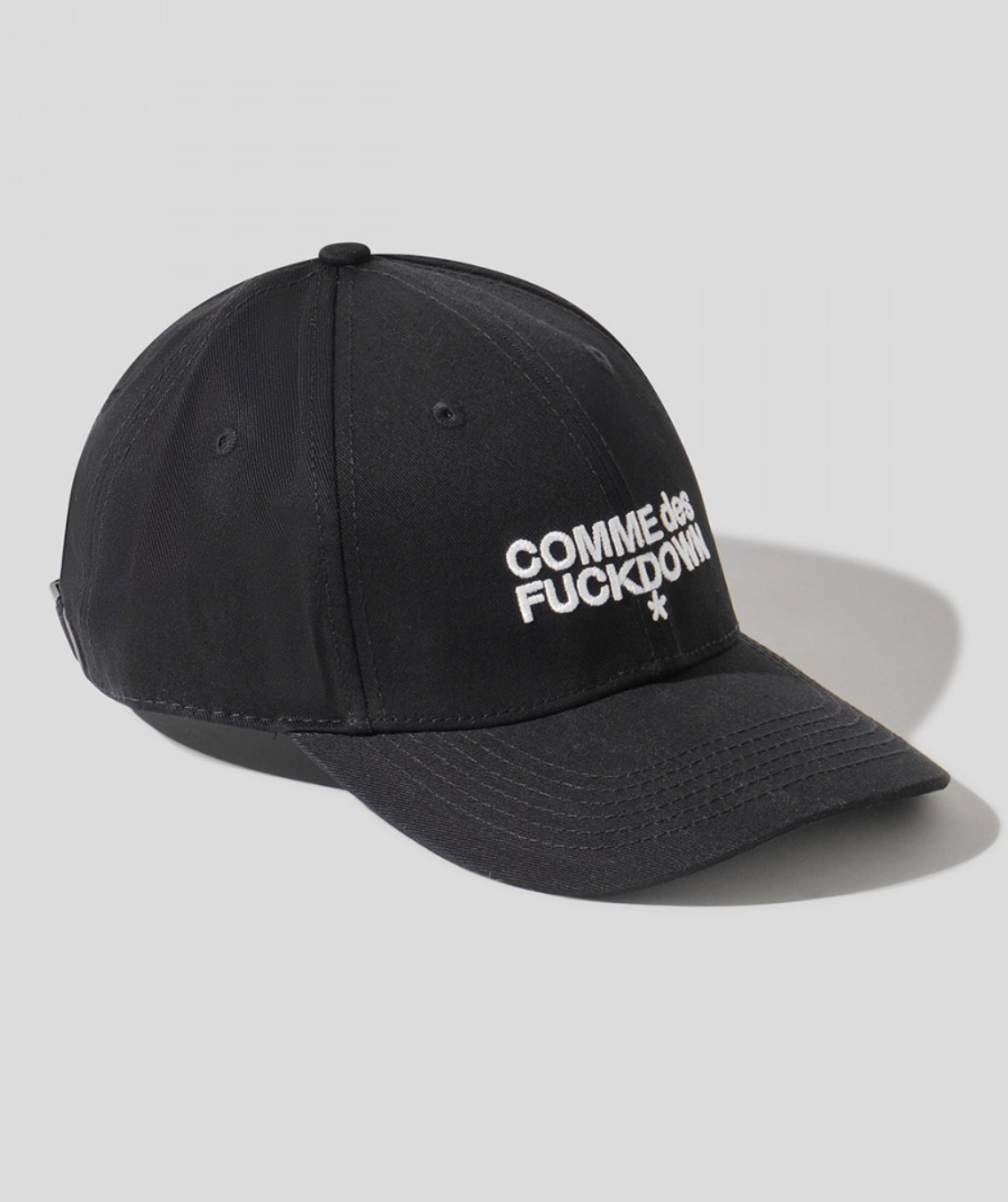 Cappello COMME DES FUCK DOWN con visiera CFACX00008