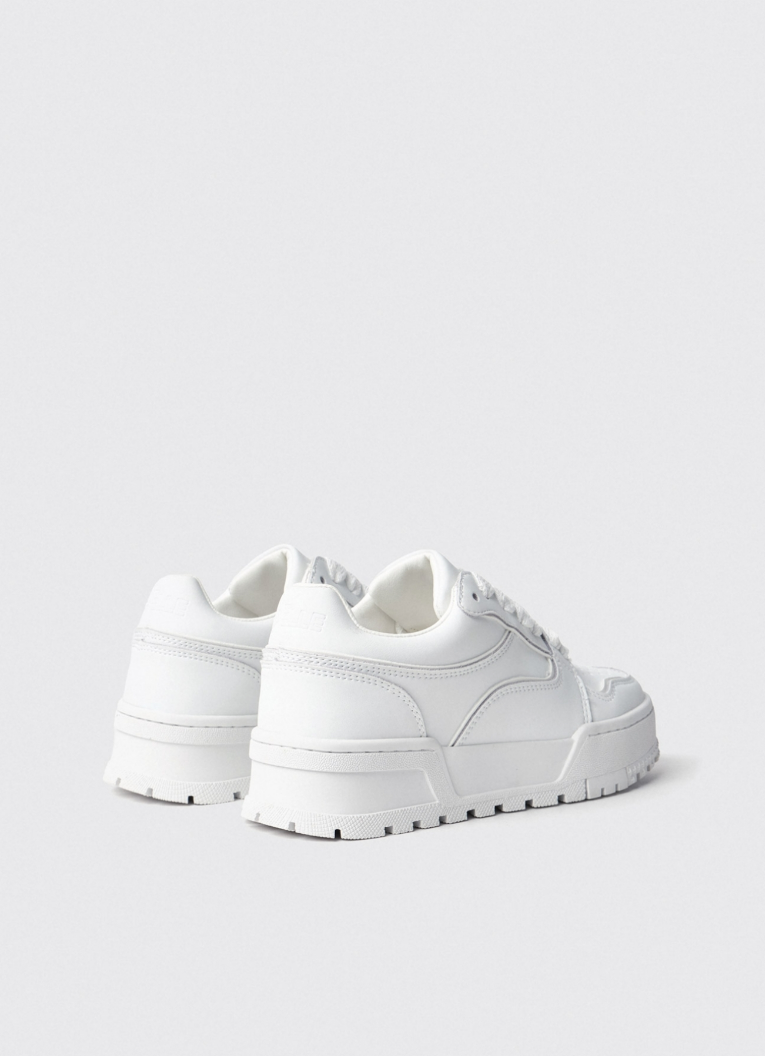 Sneakers GAELLE PARIS skaters