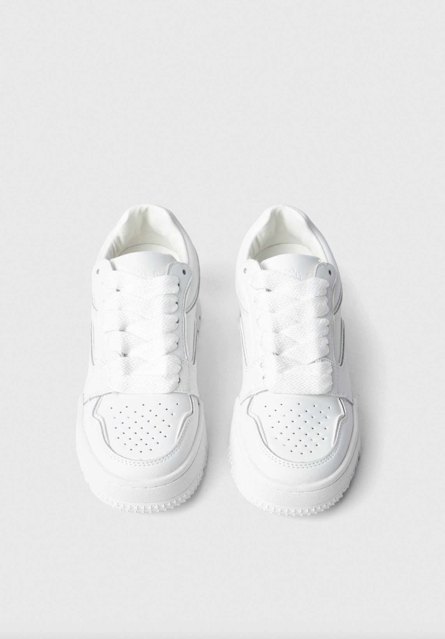 Sneakers GAELLE PARIS skaters