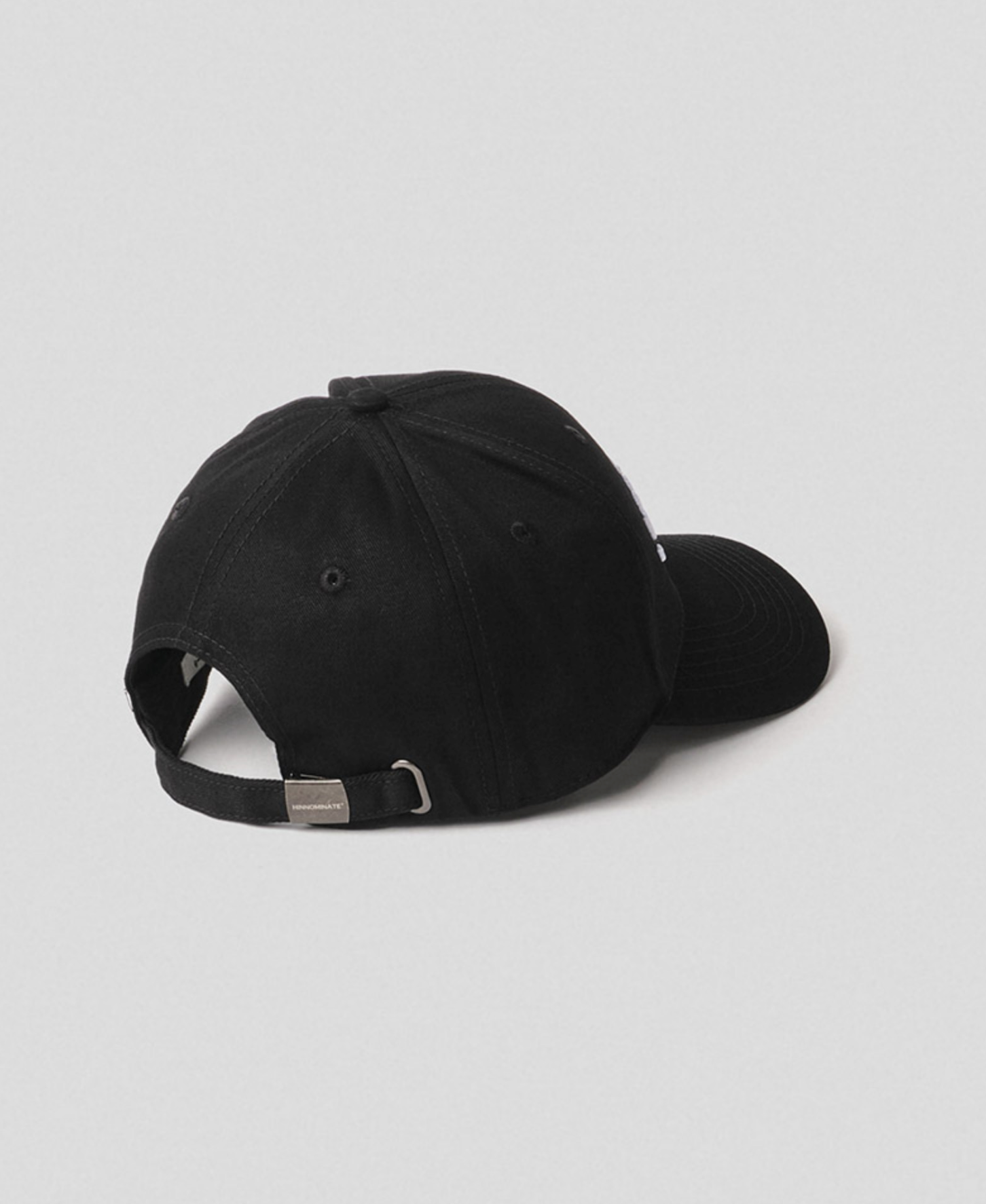 Cappello HINNOMINATE con visiera