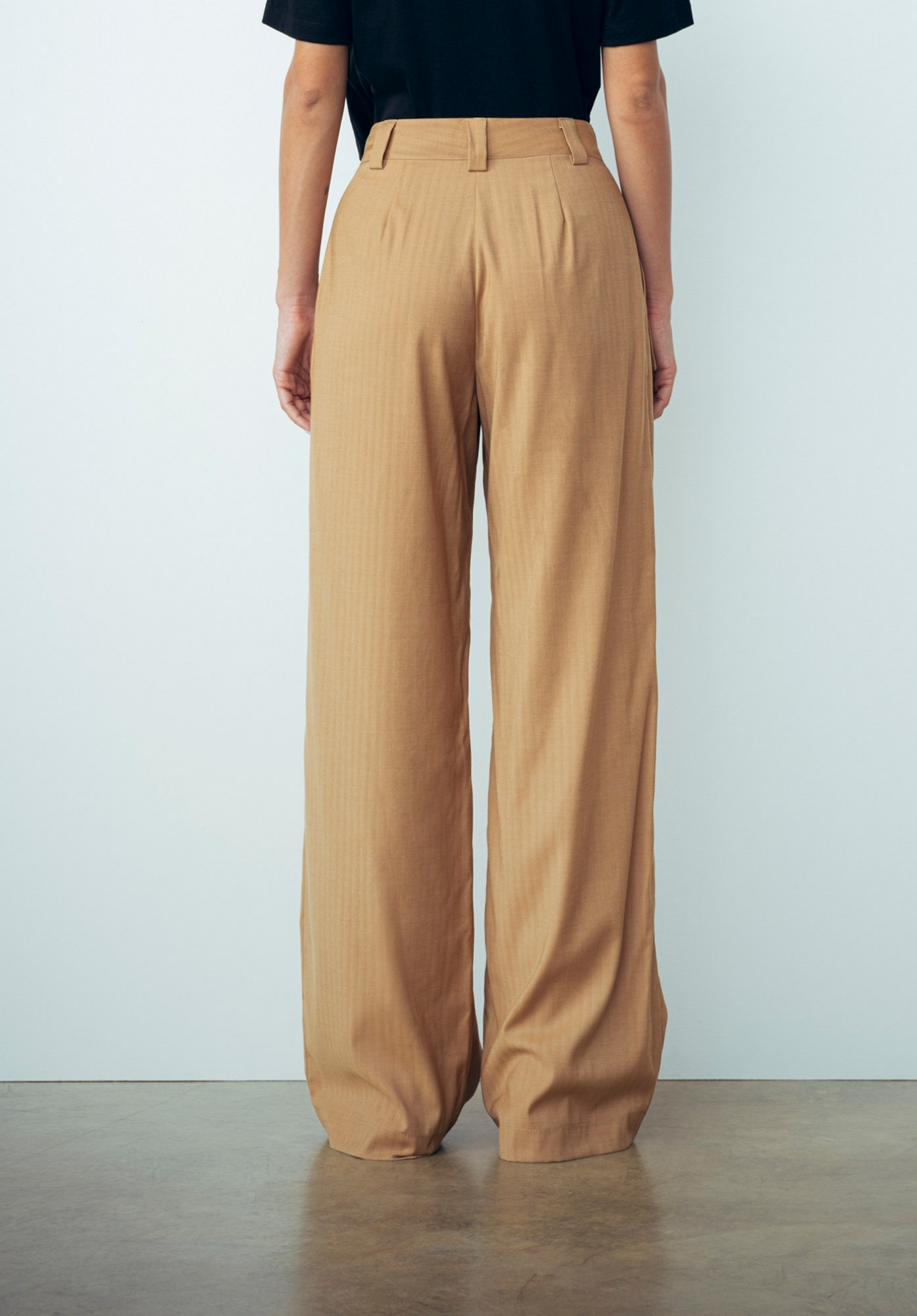 Pantalone a vita alta GAELLE PARIS con tasconi