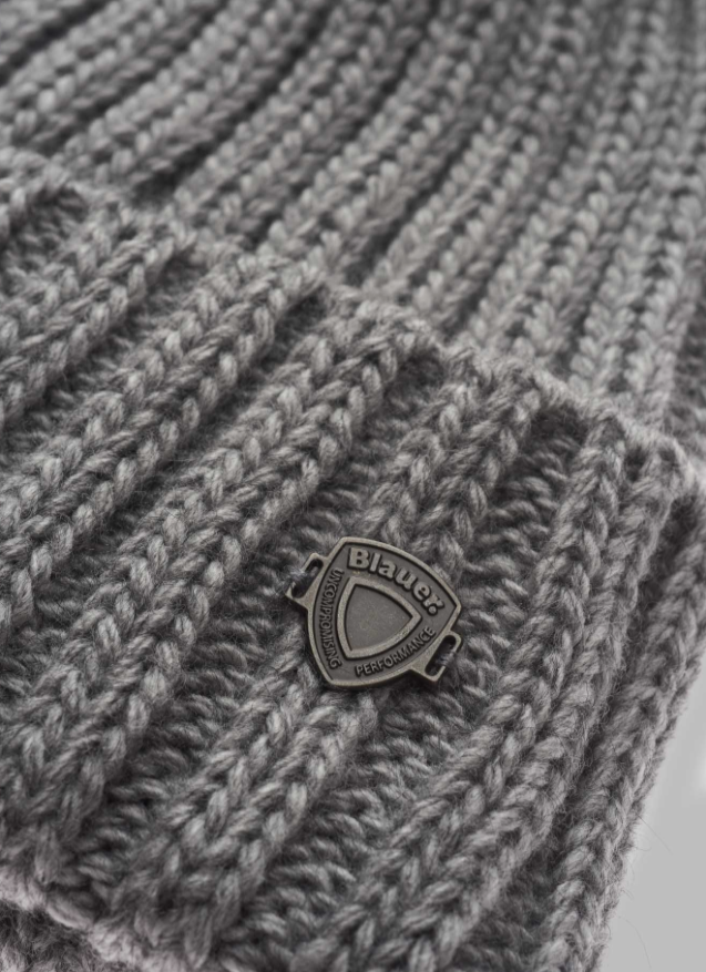 Cappello BLAUER con pon-pon