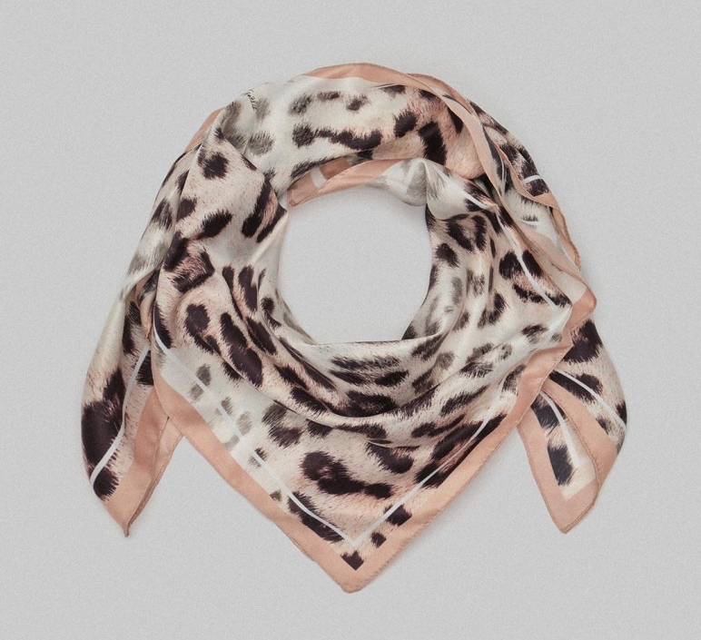 Foulard GAELLE PARIS GBADM4571