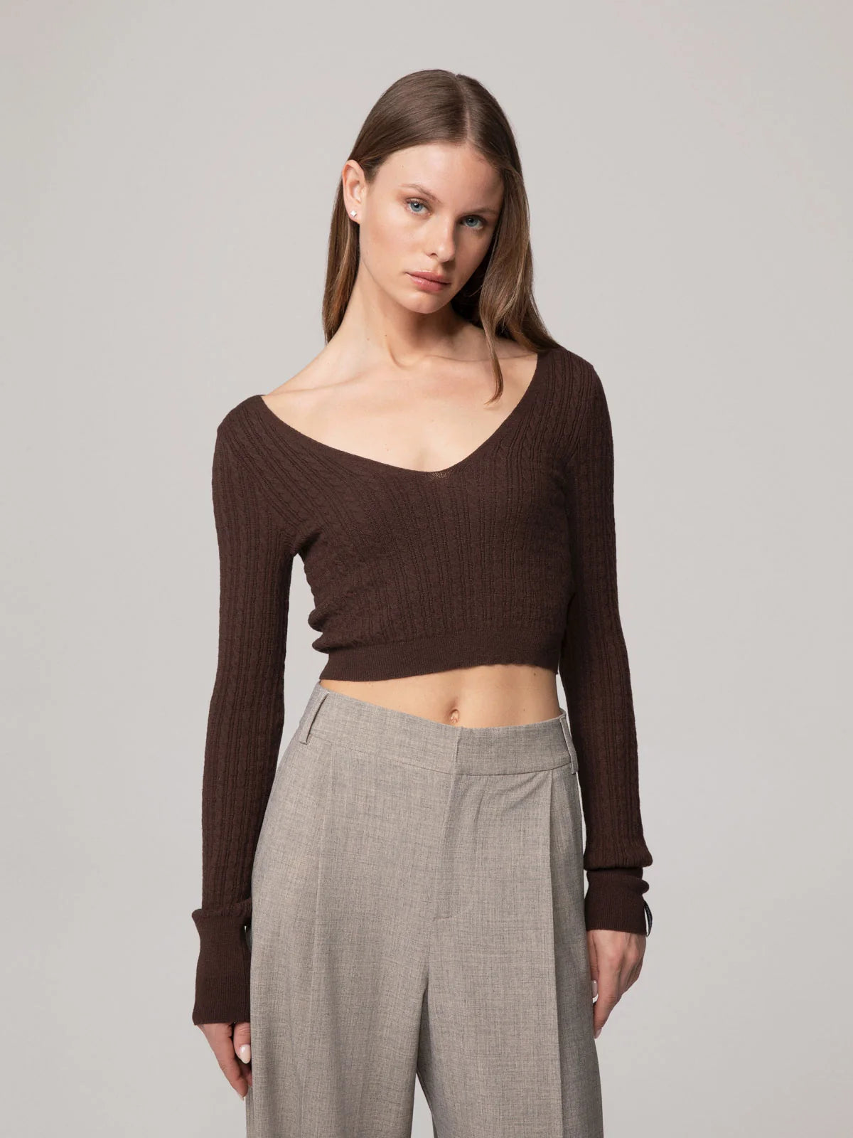 Cardigan HINNOMINATE corto in maglia con detaglio sul retro