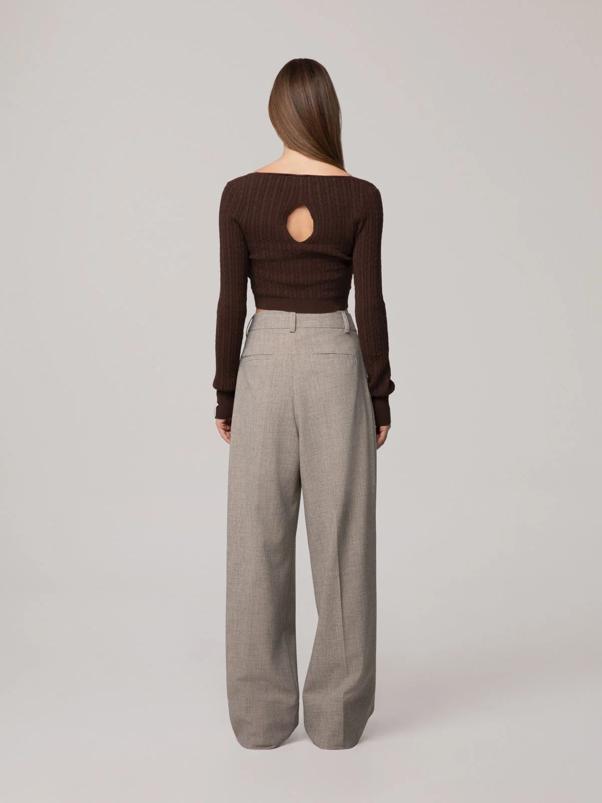 Cardigan HINNOMINATE corto in maglia con detaglio sul retro
