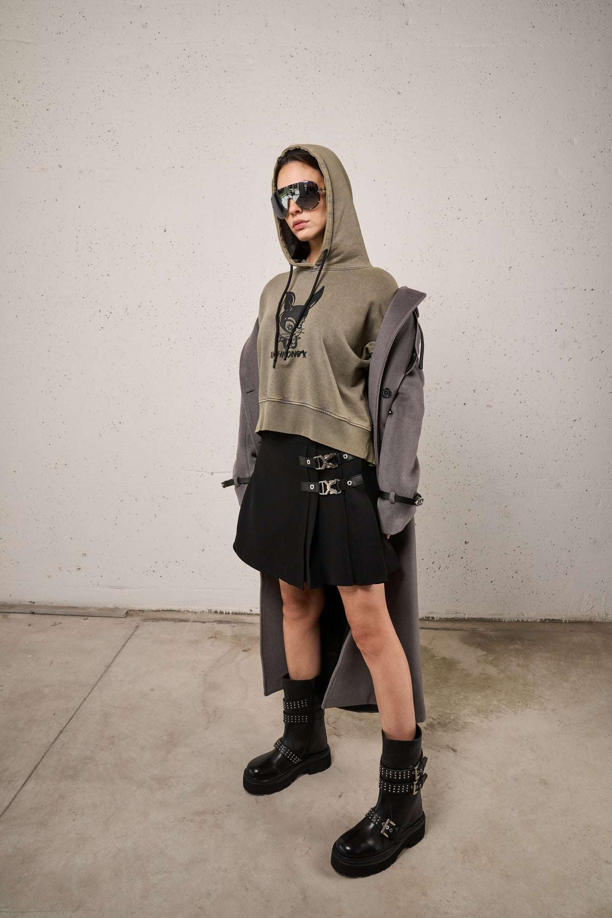 Felpa RICHMOND con cappuccio e grafica frontale