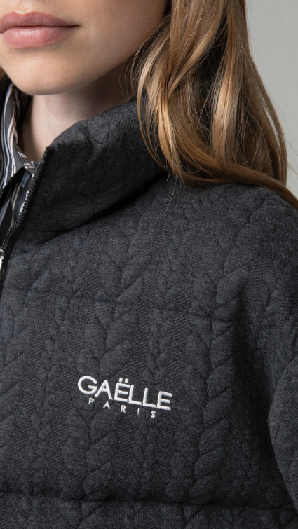 Bomber GAELLE PARIS  in maglia con ricamo logo lato cuore
